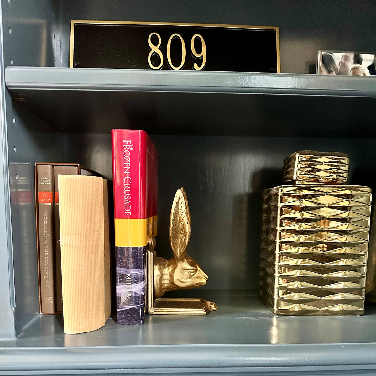 rabbit decorative bookend set