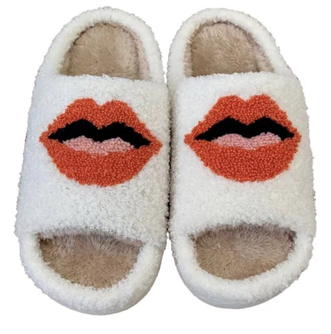 lips slippers