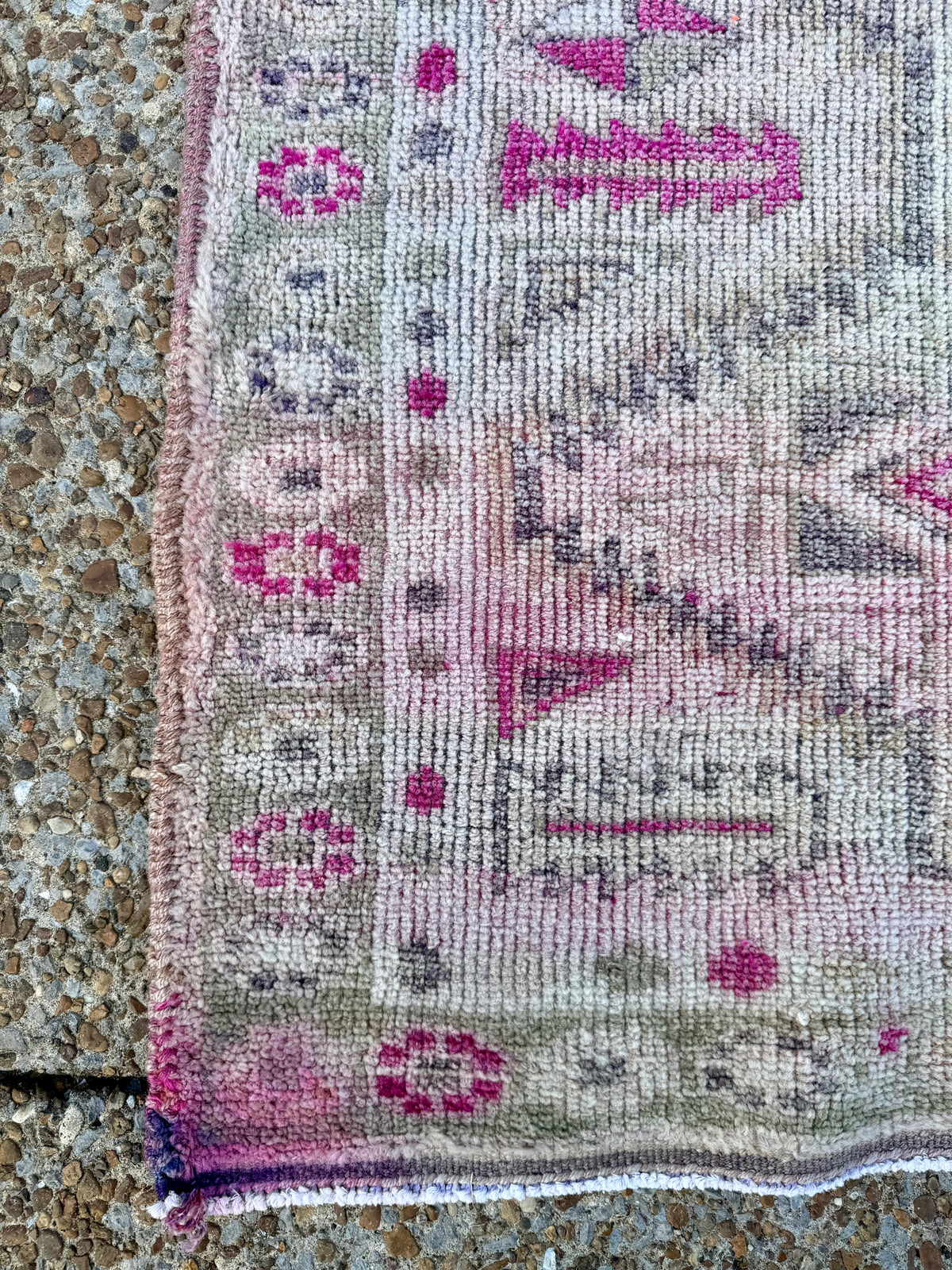 doralee {2’9.5” x 13’4”}