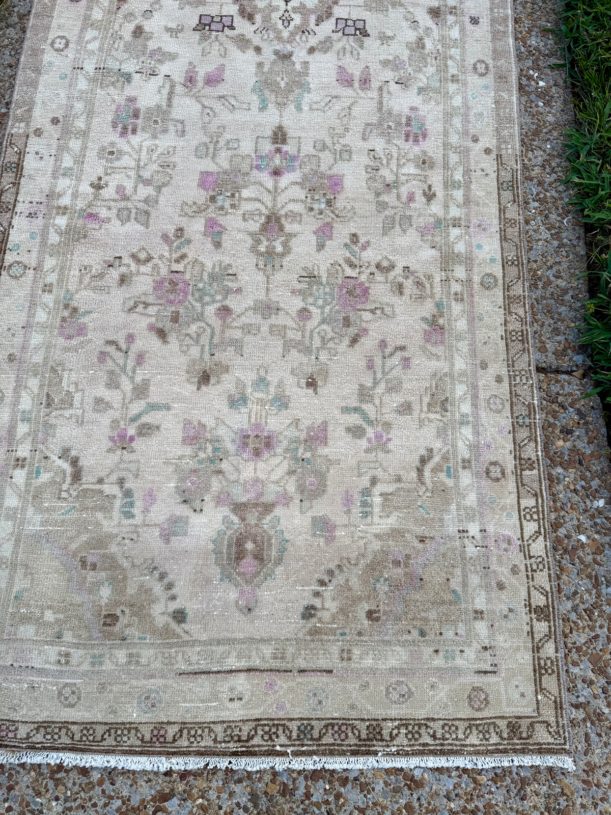 butterfly {3’4” x 11’3”}