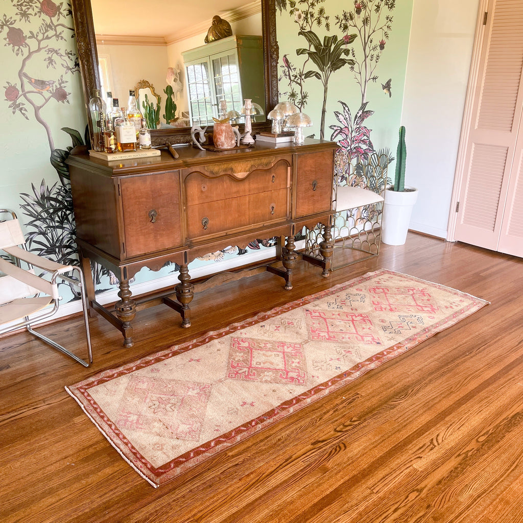 adele {2'10" x 8'5"}