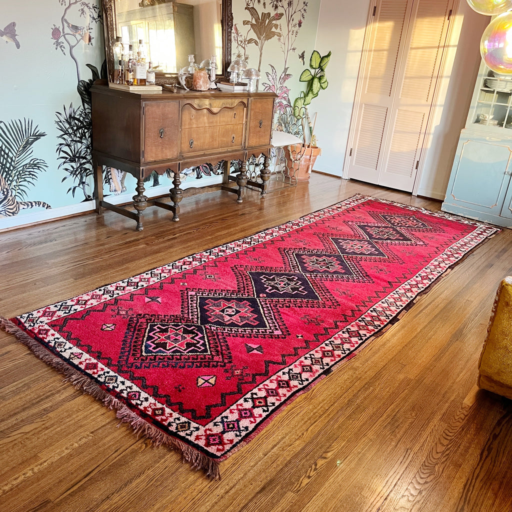 the bear {4'7" x 13'4"}