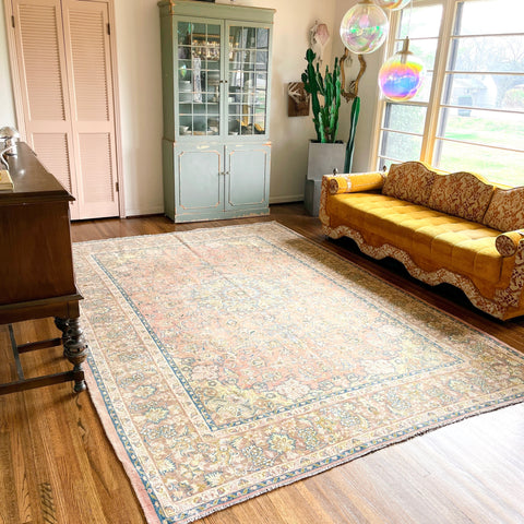 fiona {7'9" x 11'3"}