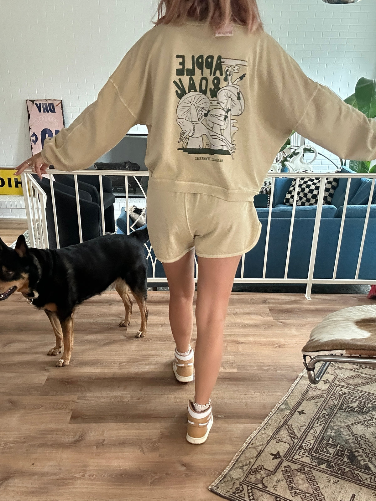 a&o mushroom cozy cropped crew