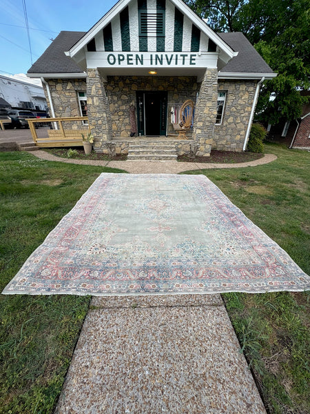 lady { 10’ x 13’ }
