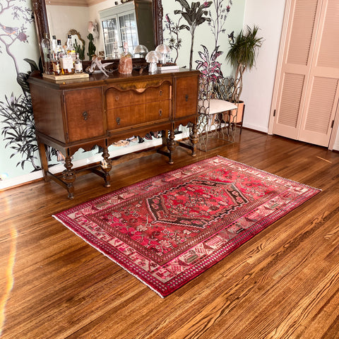 katerina {4'3" x 6'10"}