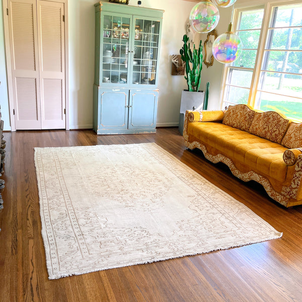 trudy {6'4" x 9’3"}