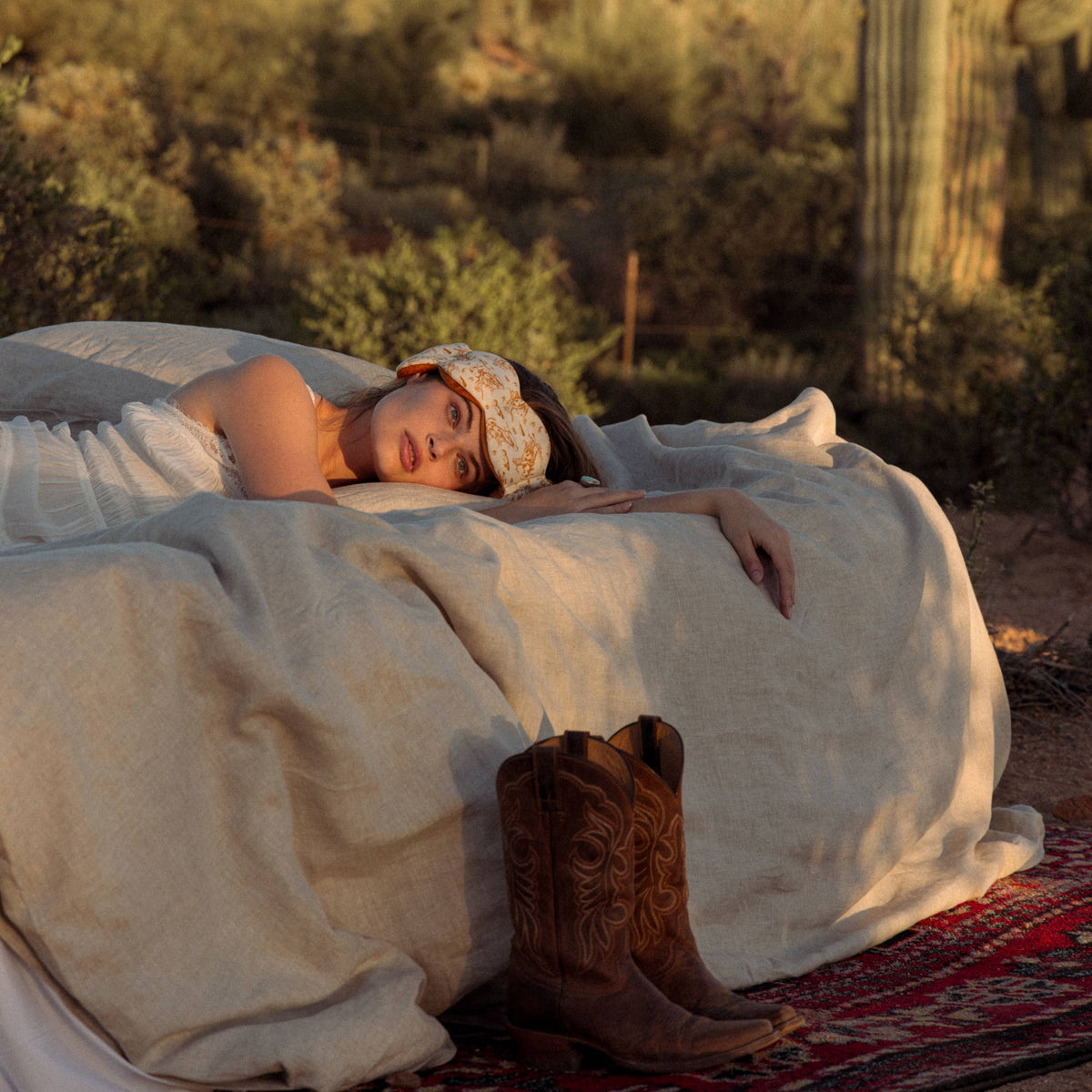 frontier weighted sleep mask