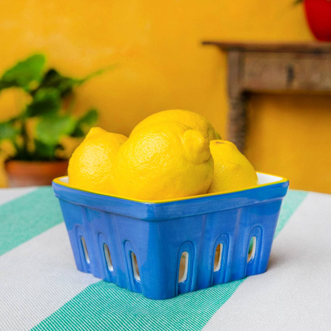 lemon ceramic punnet