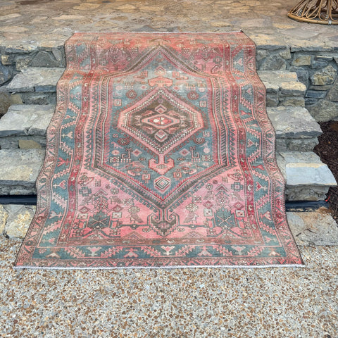 anastasia {4’6” x 6’8”}