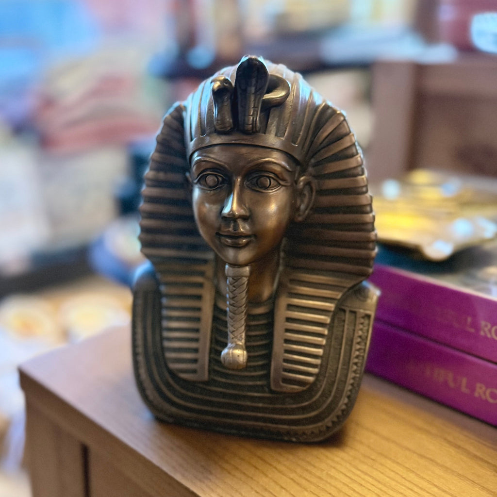 king tut bust