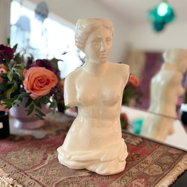 venus de milo vase {cream}