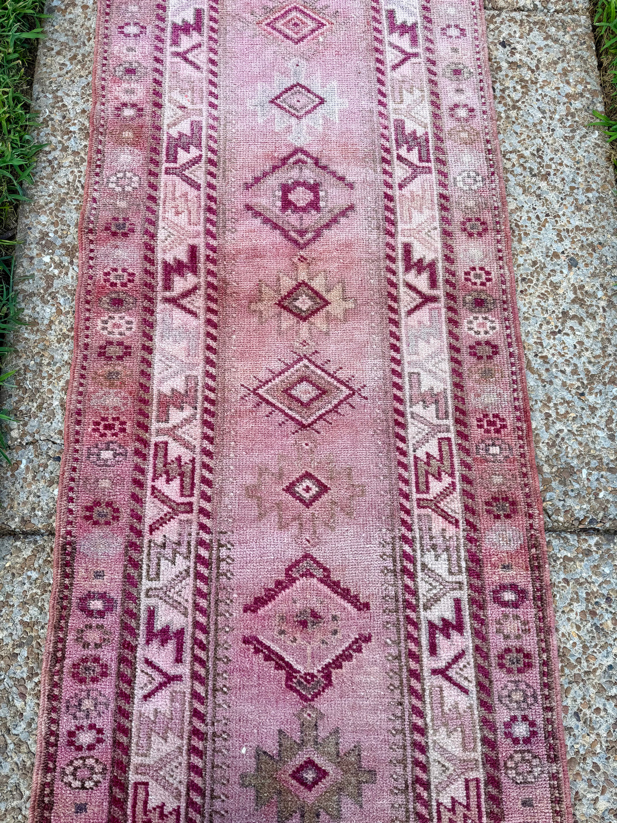 dolly {2’9” x 13’5”}