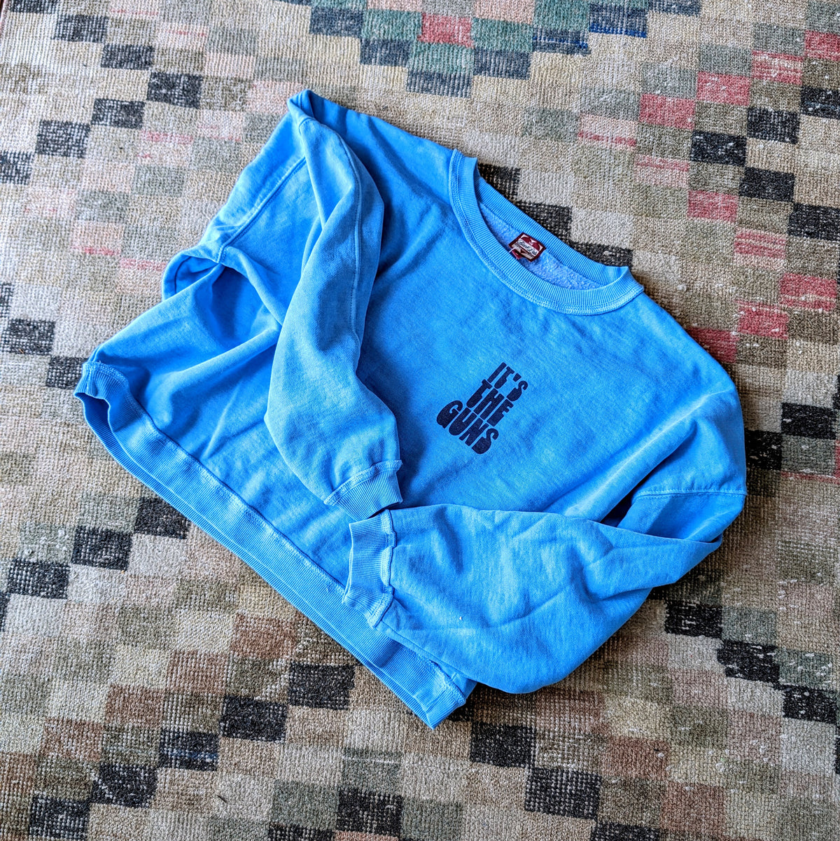 it’s the guns western cropped sweatshirt