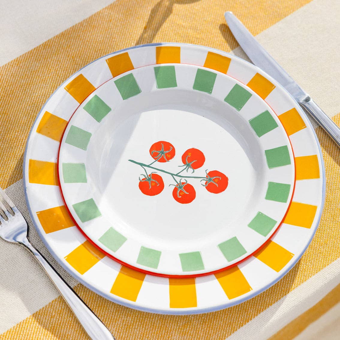 tomato enamel plate medium