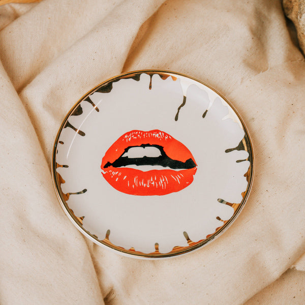 lips scarlet trinket dish