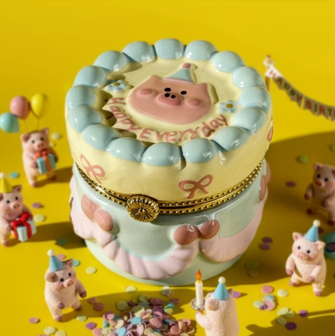pig birthday cake trinket box