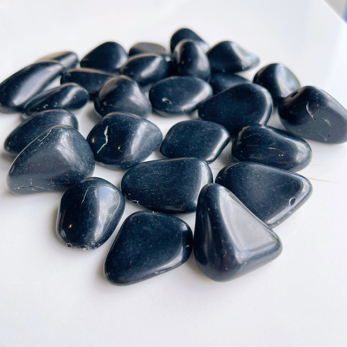 tumbled obsidian - Apple & Oak