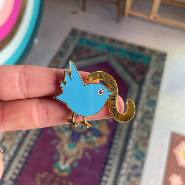 don’t feed the trolls pin