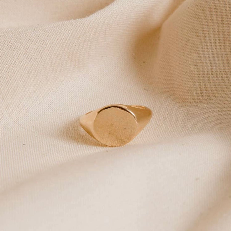 minimalist signet ring